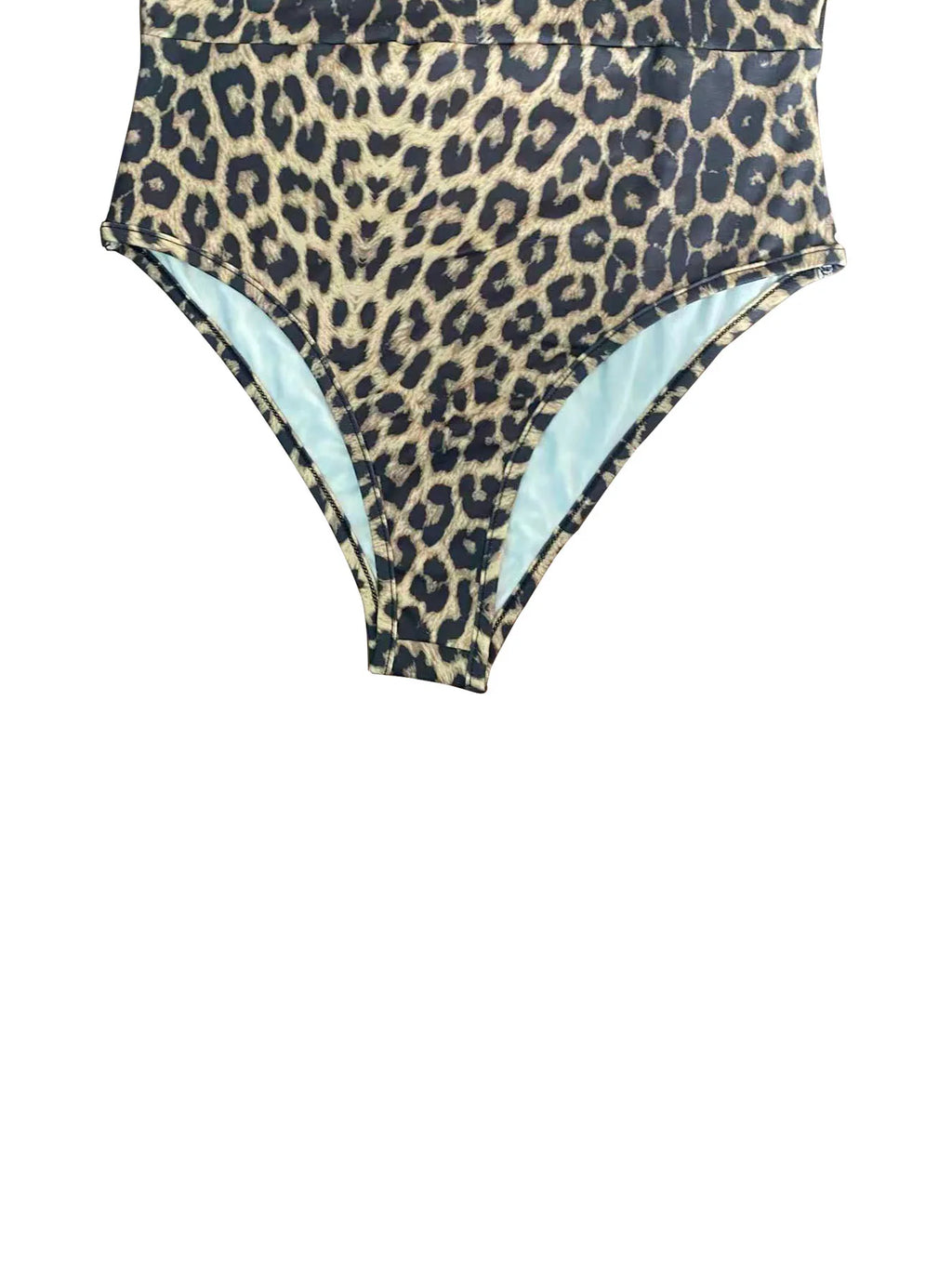 Savage Chic – V-Neck Leopard Romper