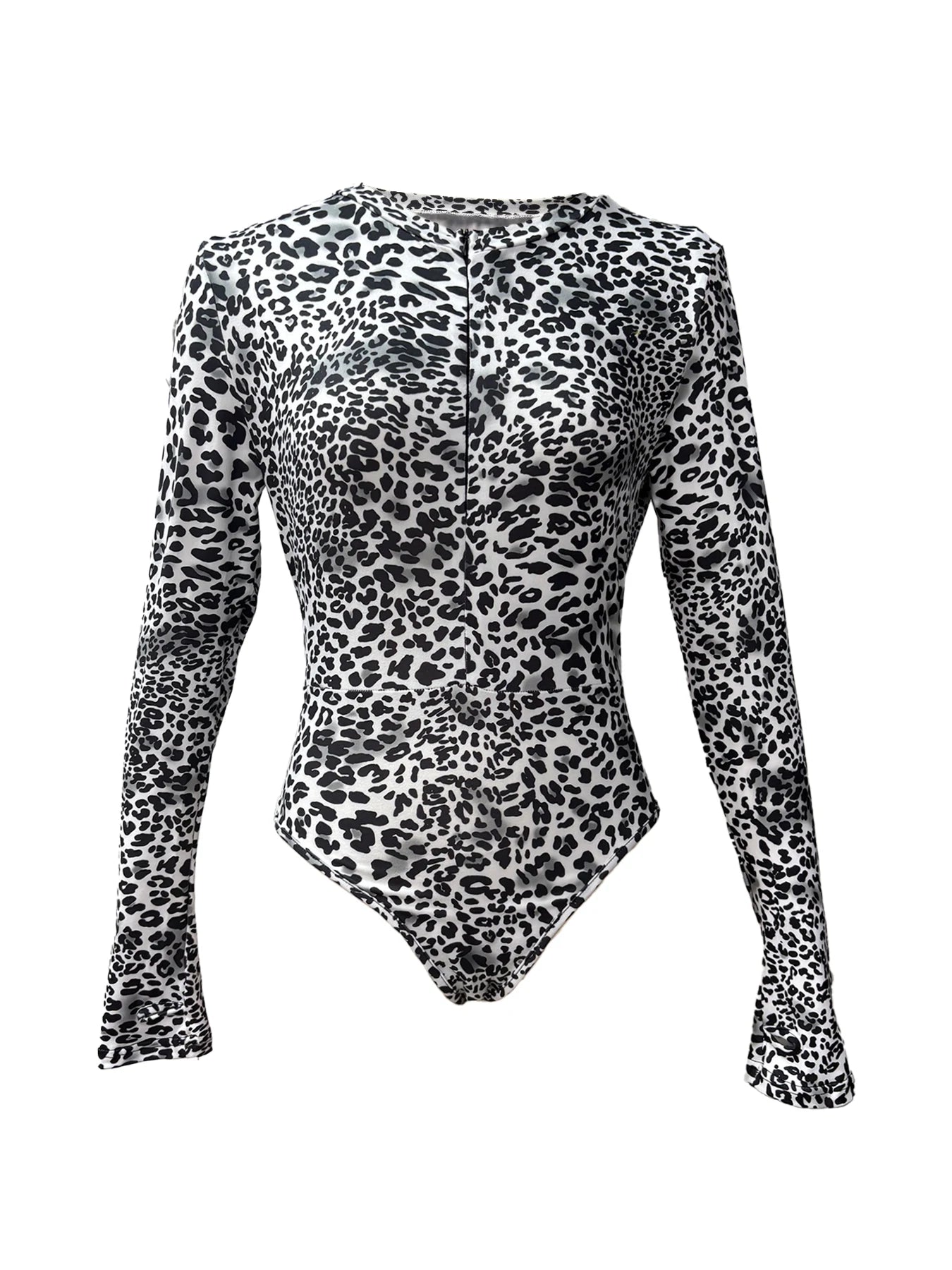 Savage Chic – V-Neck Leopard Romper