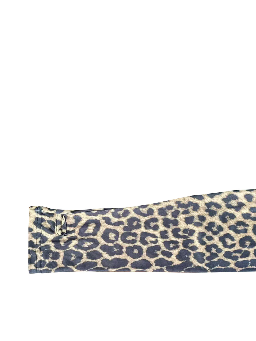 Savage Chic – V-Neck Leopard Romper