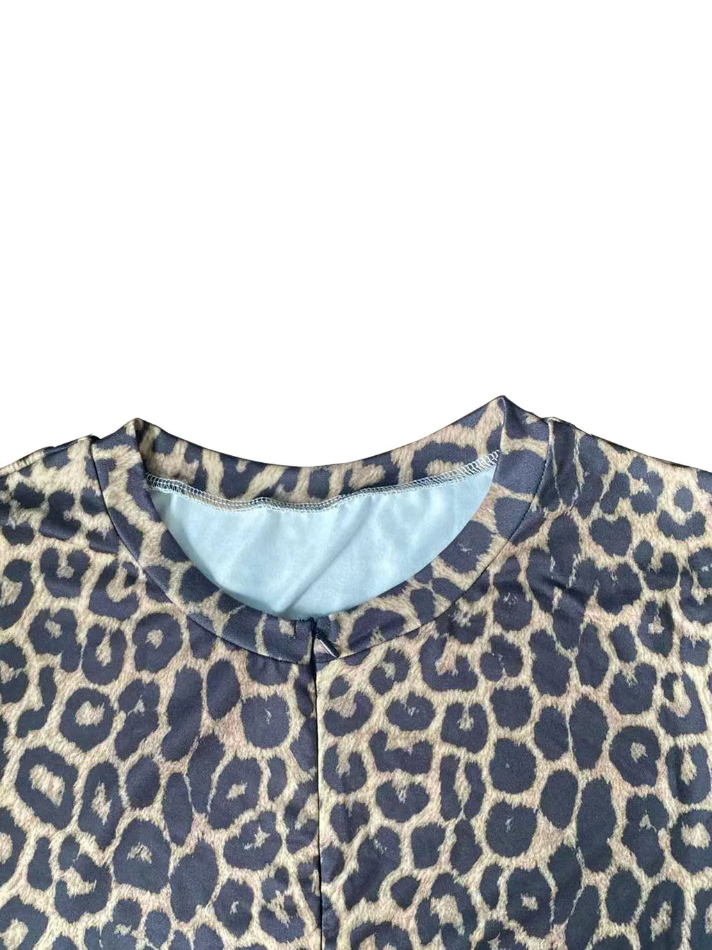 Savage Chic – V-Neck Leopard Romper